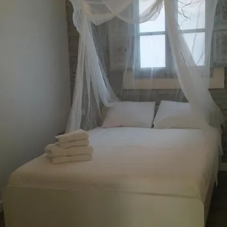 Lovely Apartment In Valencia Wifi Free Exterior foto
